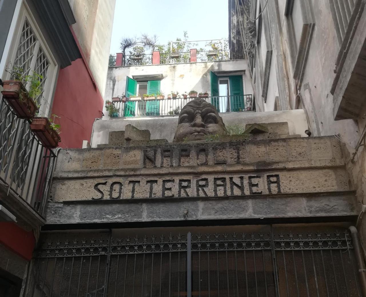 Napoesia Duomo House Apartment Napoli Bagian luar foto