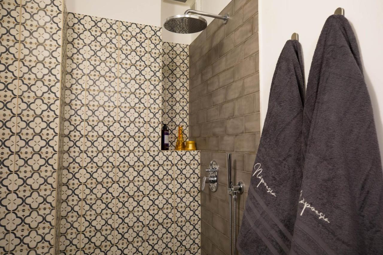 Napoesia Duomo House Apartment Napoli Bagian luar foto