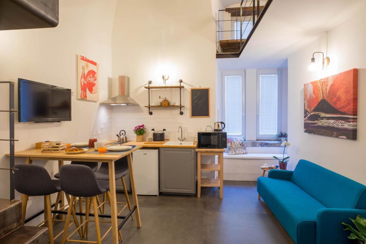 Napoesia Duomo House Apartment Napoli Bagian luar foto